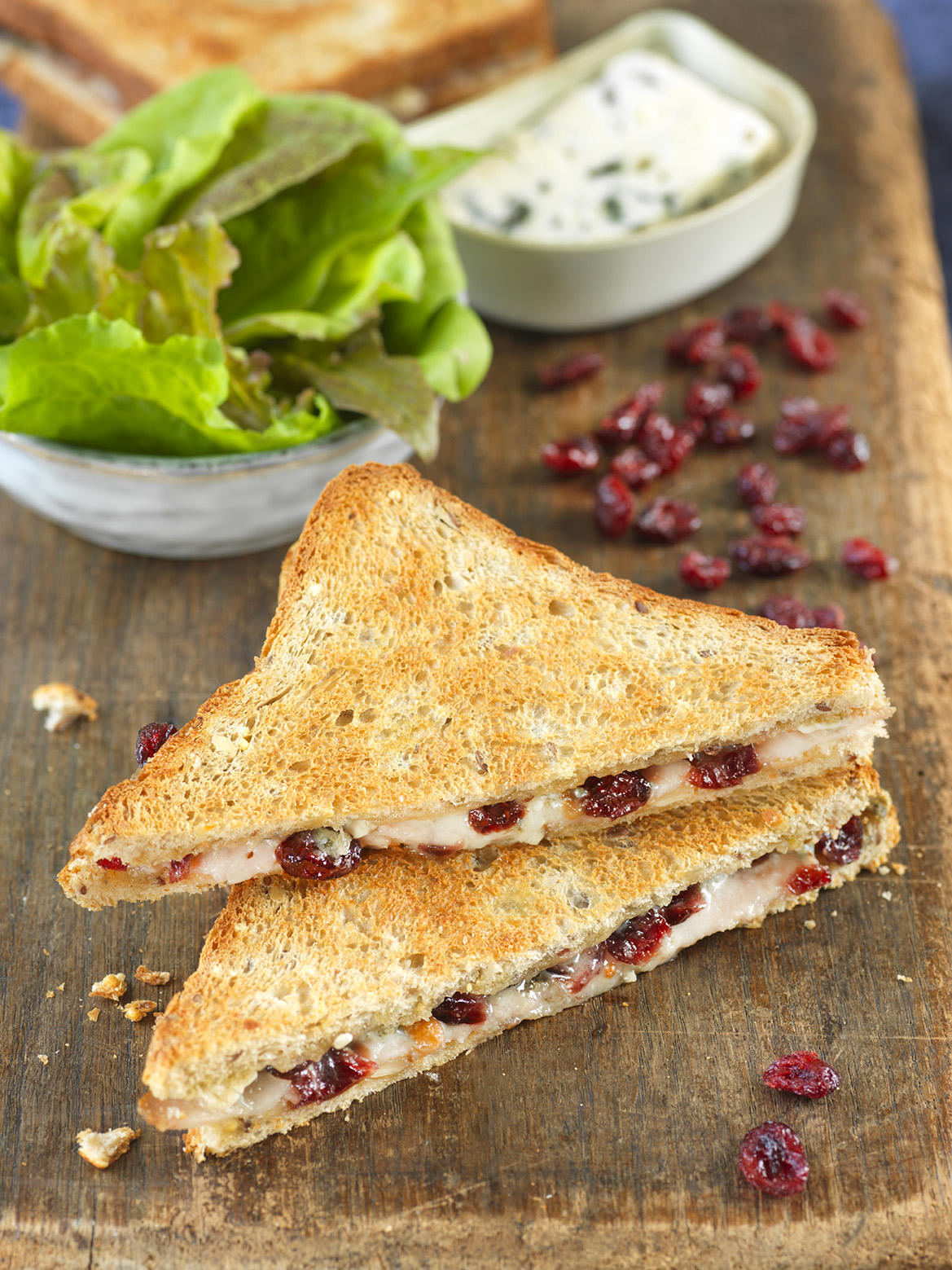 Croque-monsieur jambon, cranberry et bleu (2,28€/personne) 